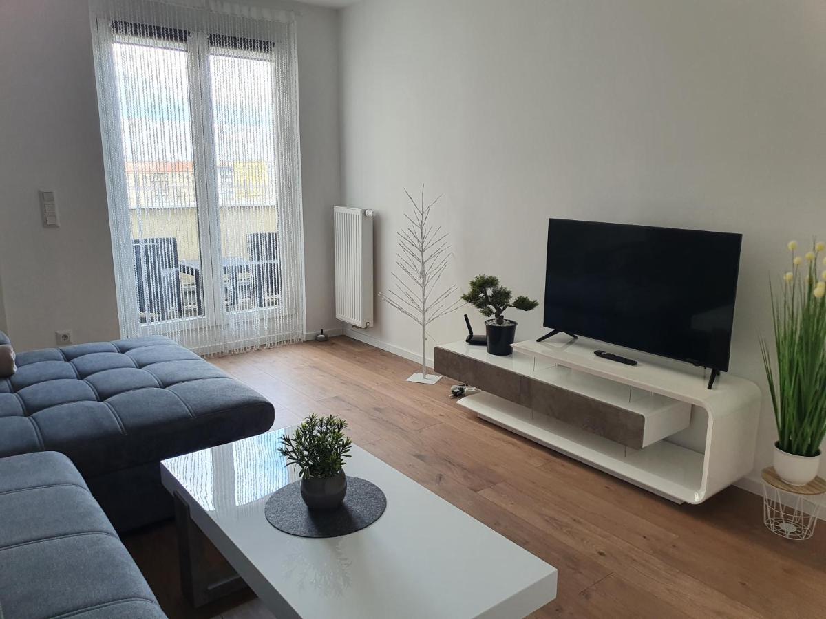 Smarte Dachgeschosswohnung Mit 2 Terrassen Direkt Am Hauptbahnhof Vienna Exterior photo