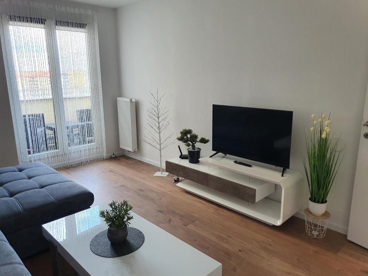 Smarte Dachgeschosswohnung Mit 2 Terrassen Direkt Am Hauptbahnhof Vienna Exterior photo